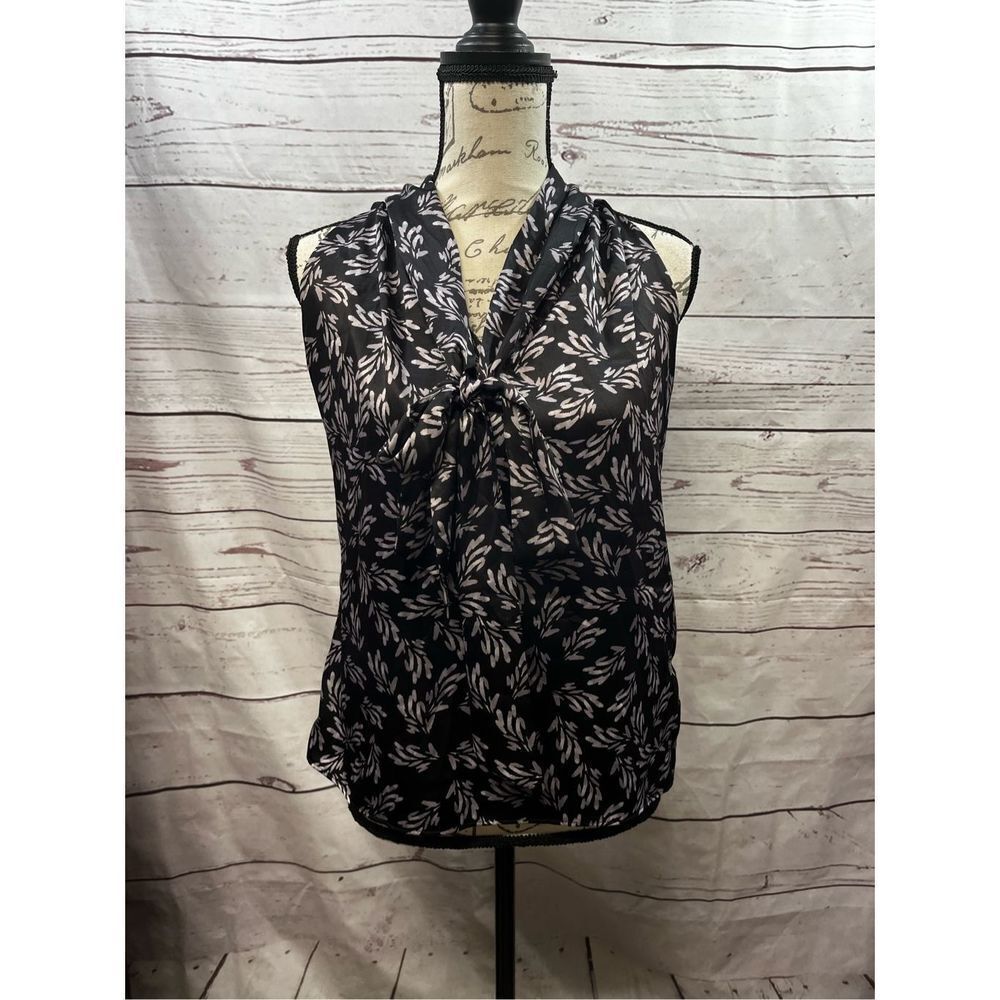 BANANA REPUBLIC Sleeveless Twisted Neck Leaf Print Blouse Black White Women's